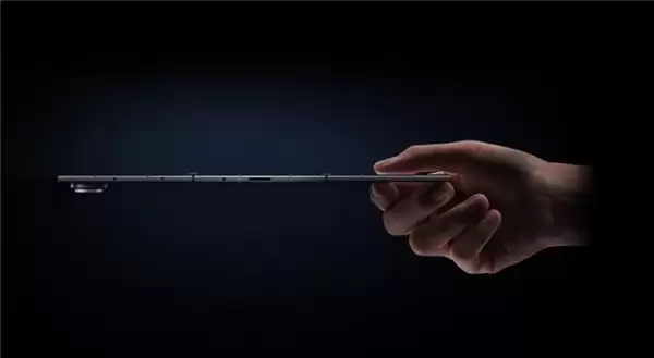 满载创新而来 三星 Galaxy Z TriFold 引领折叠屏迈进新纪元