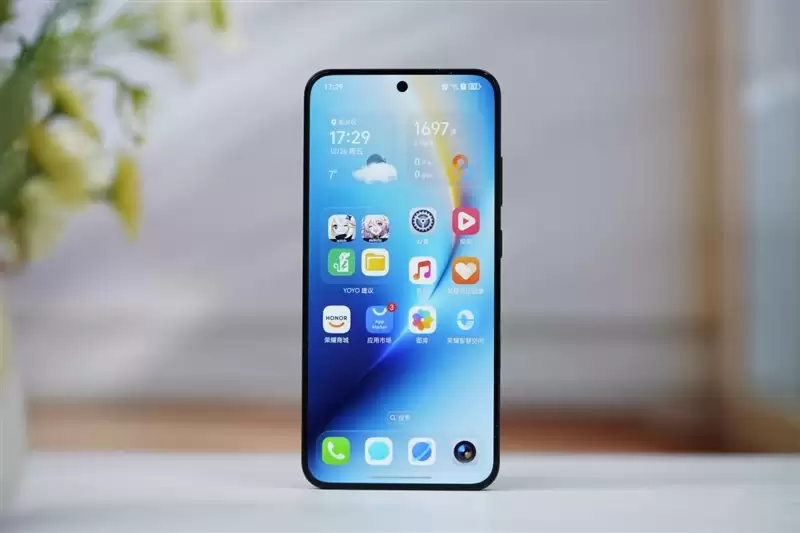 半年内没有对手!荣耀WIN RT评测:2699元首发1万mAh大电池 这才是性价比电竞机!