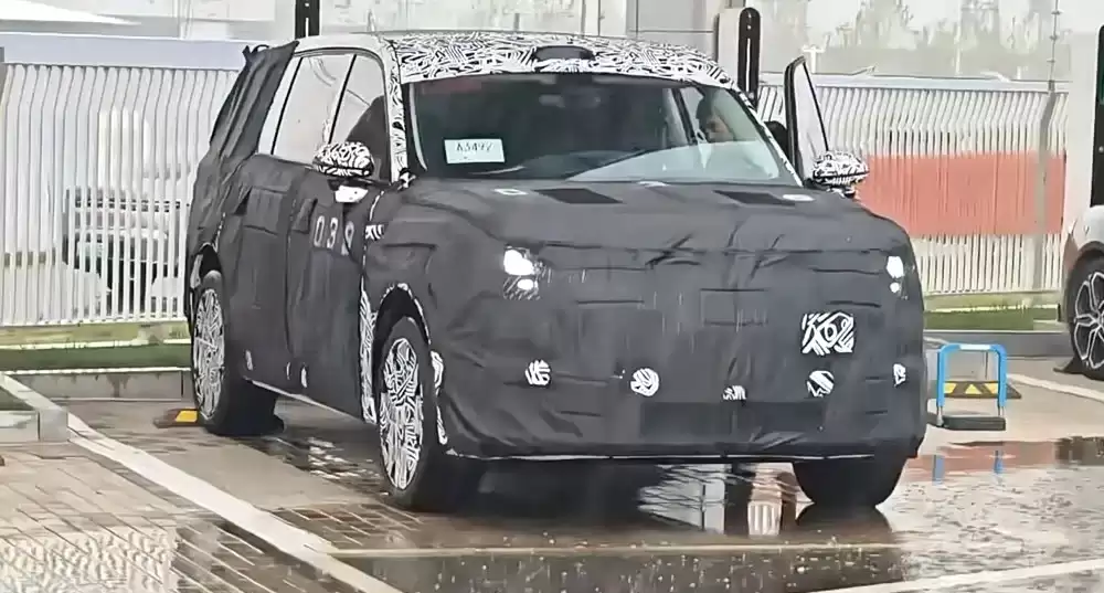 消息称小米汽车明年拟推 4 款新车，包含 SU7 行政版、2 款增程 SUV 等