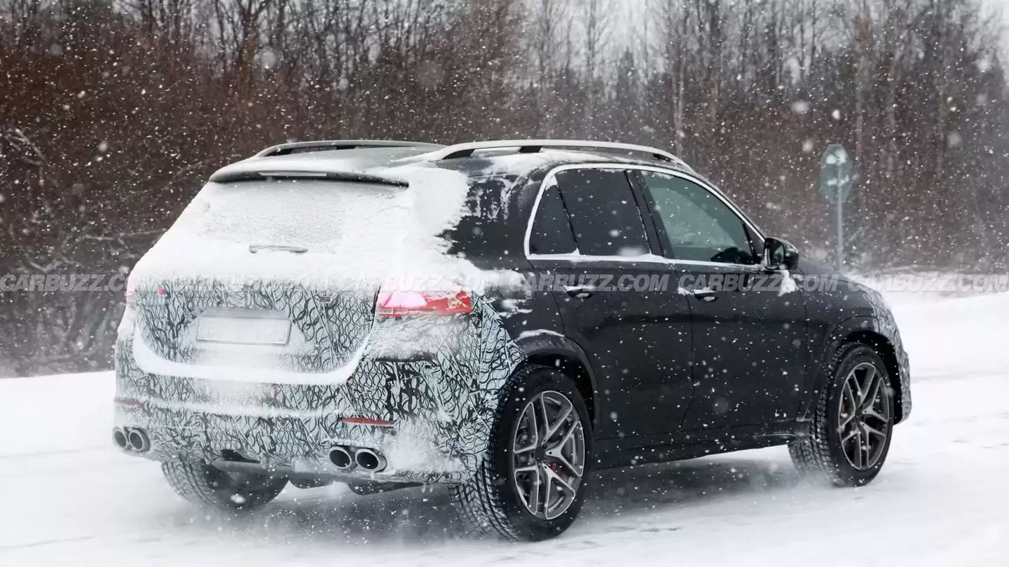 梅赛德斯-AMG GLE 53 改款车型路测谍照曝光:429 马力 +48V 轻混