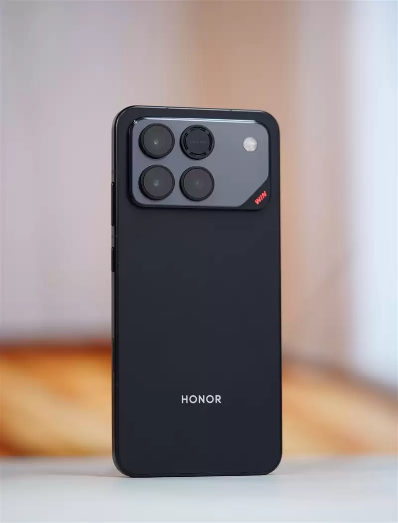 首发10000mAh大电池!荣耀WIN全面评测:原以为续航无敌 没想到性能释放更是不讲道理!