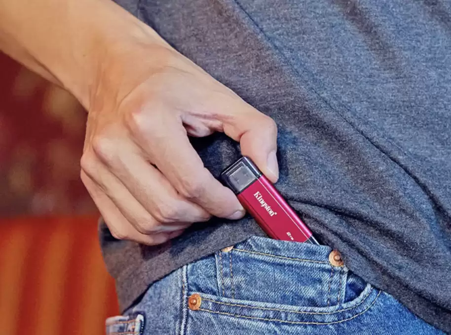 金士顿推出双接口 USB-C 3.2 U 盘：提供 512G-2T，读速最高 1050MB/s，699 元起