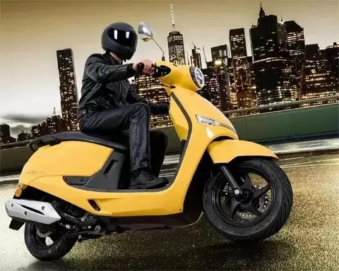 光阳轻量级复古踏板KR50