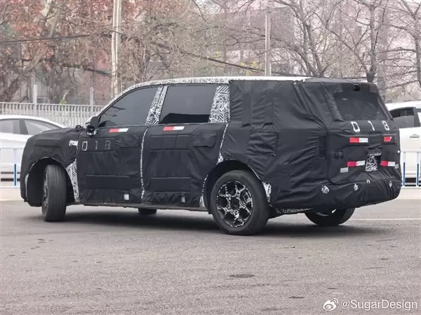 首款增程家用SUV 小米“昆仑”新谍照曝光：体积庞大