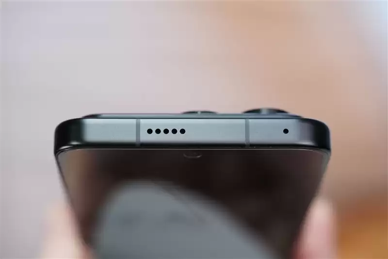 首发10000mAh大电池!荣耀WIN全面评测:原以为续航无敌 没想到性能释放更是不讲道理!