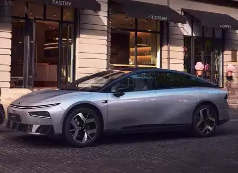 小鹏2026款P7+全球首发,智驾升级续航突破