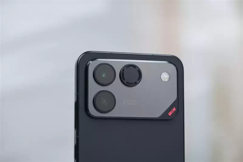 半年内没有对手!荣耀WIN RT评测:2699元首发1万mAh大电池 这才是性价比电竞机!