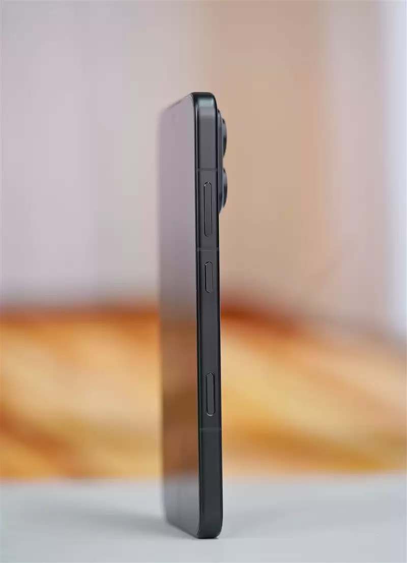 首发10000mAh大电池!荣耀WIN全面评测:原以为续航无敌 没想到性能释放更是不讲道理!