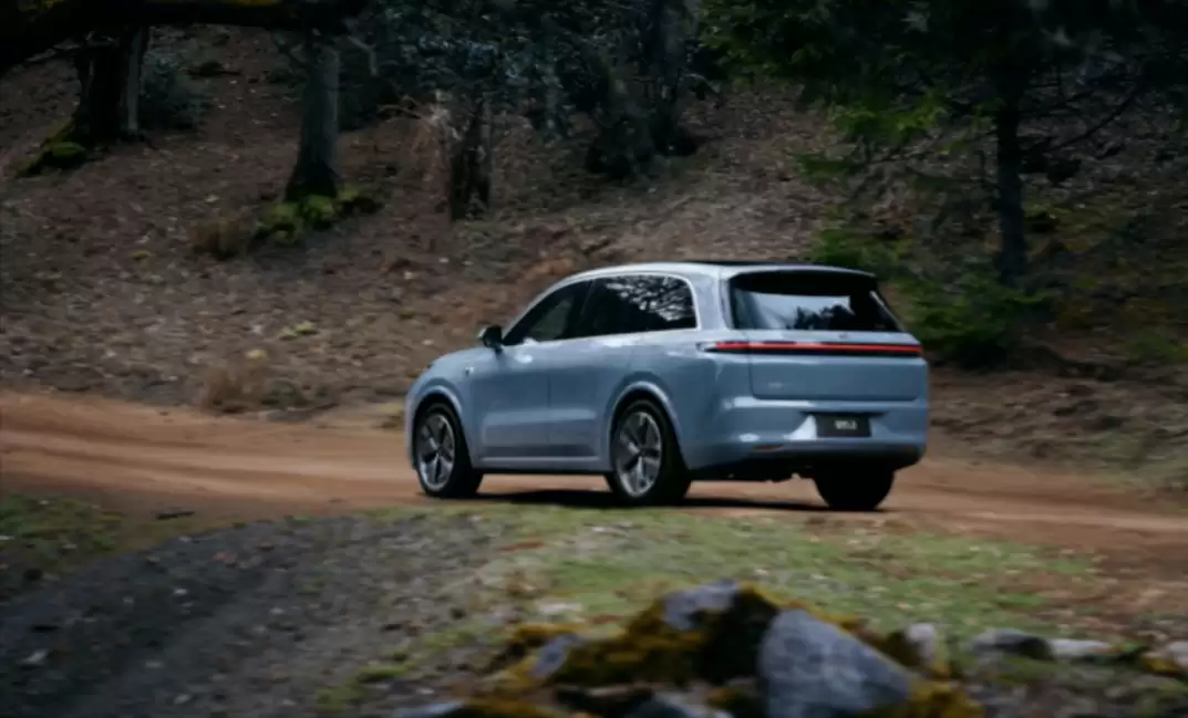 理想30万元级车型酝酿调整：纯电持续迭代，增程精简SKU