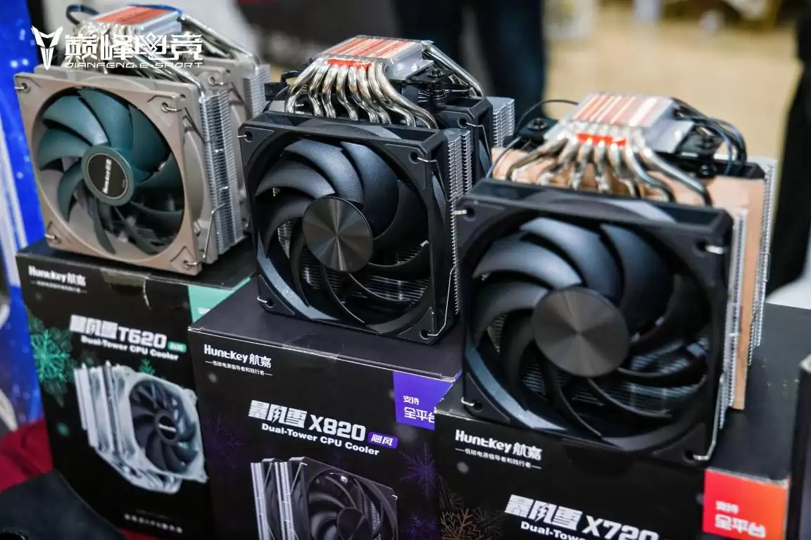 航嘉助力,巅峰再跃,航嘉与【巅峰电竞】达成品牌战略合作!