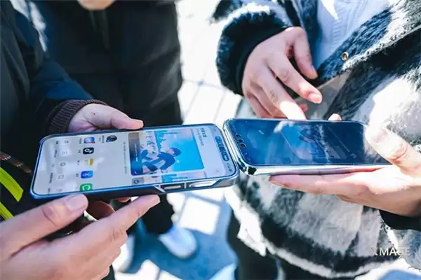 从“看见”到“共见”:XMAGE 共见与华为 Mate 80 系列的年终影像叙事