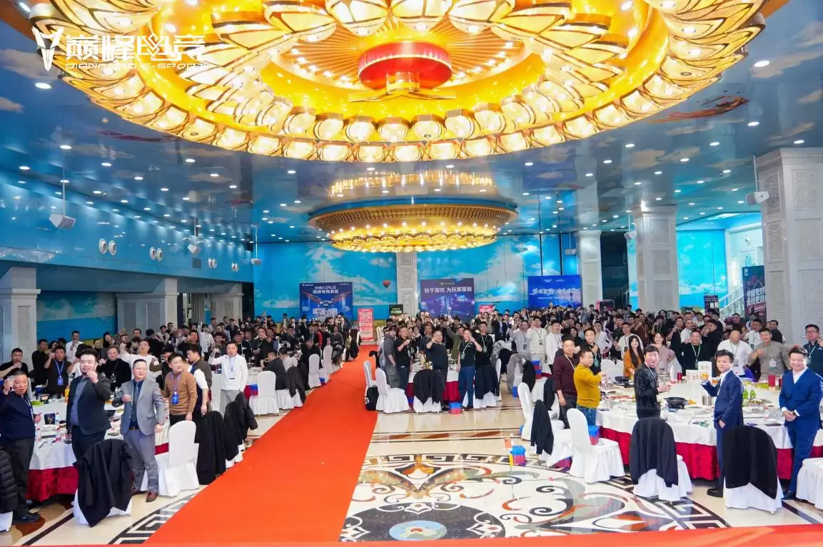 航嘉助力,巅峰再跃,航嘉与【巅峰电竞】达成品牌战略合作!