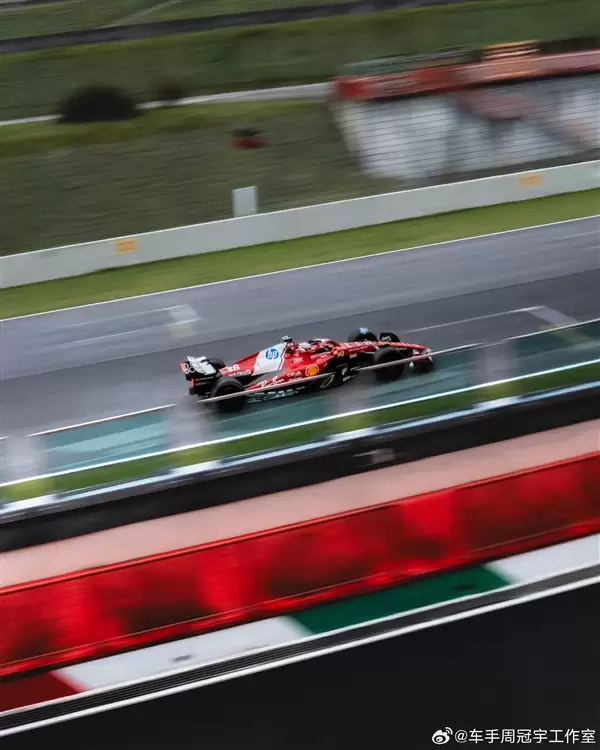 中国首位F1车手！周冠宇官宣告别法拉利车队