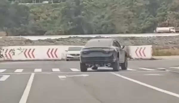 套了个S9的壳子 享界神秘新车路试：离地间隙超高