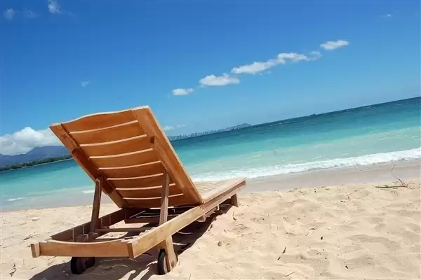 元旦假期“请3休8”拼假火了！飞猪：元旦当天国内酒店预订量暴增280%