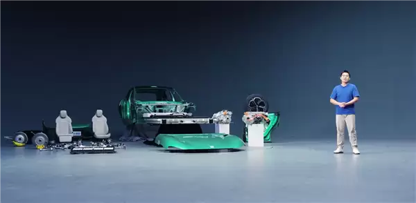 雷军新年直播今晚开启：现场拆一台小米YU7！已准备就绪