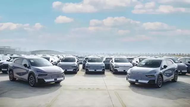 小鹏汽车：2026款小鹏P7+和小鹏G7超级增程开启新年首次发运