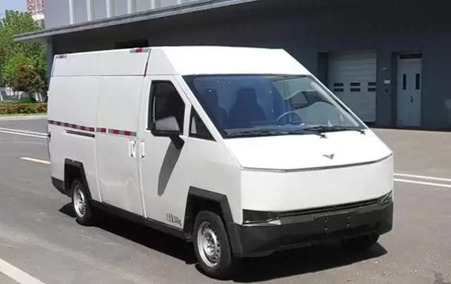 俄罗斯街头惊现山寨版特斯拉 Cybertruck，原型是中国魏桥新能源货车