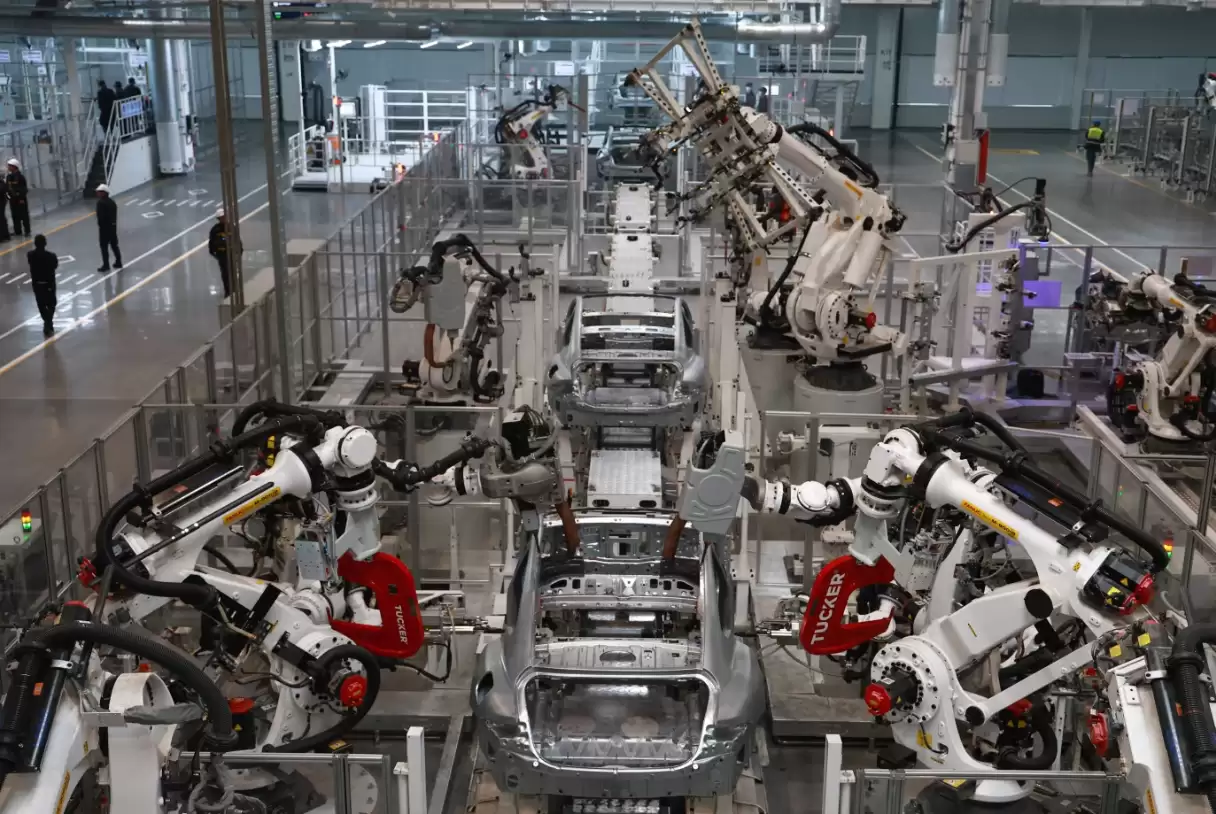 “虎妈”、网红都想看 美媒关注小米工厂参观热:中国最难抢的名额