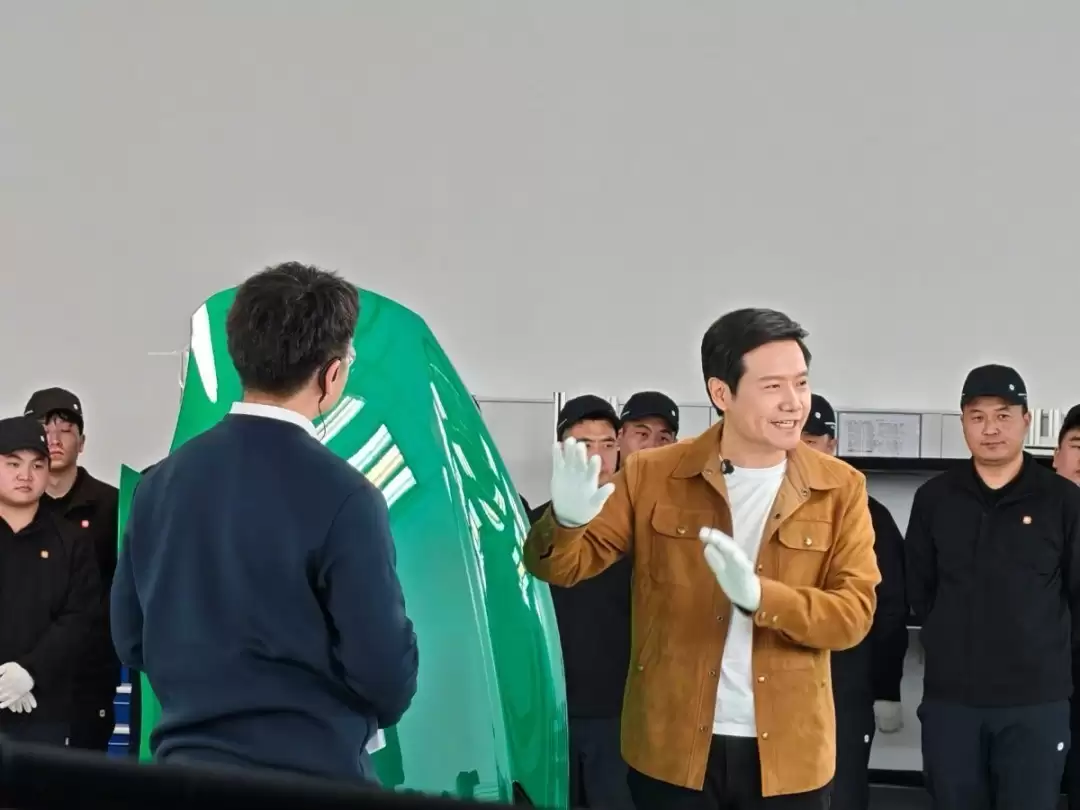 雷军直播回应1300公里只充一次电被曲解:还原真相并呼吁网络理性