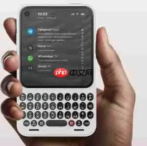 黑莓键盘回来了？Clicks发布Communicator手机 CES 2026掀起反触控风潮