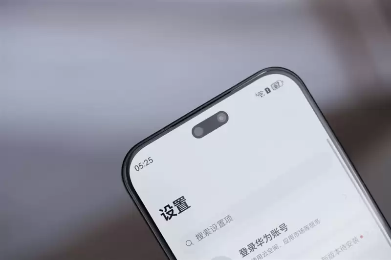 前后双红枫上阵 华为nova 15 Ultra全面评测:年轻人的影像轻旗舰!