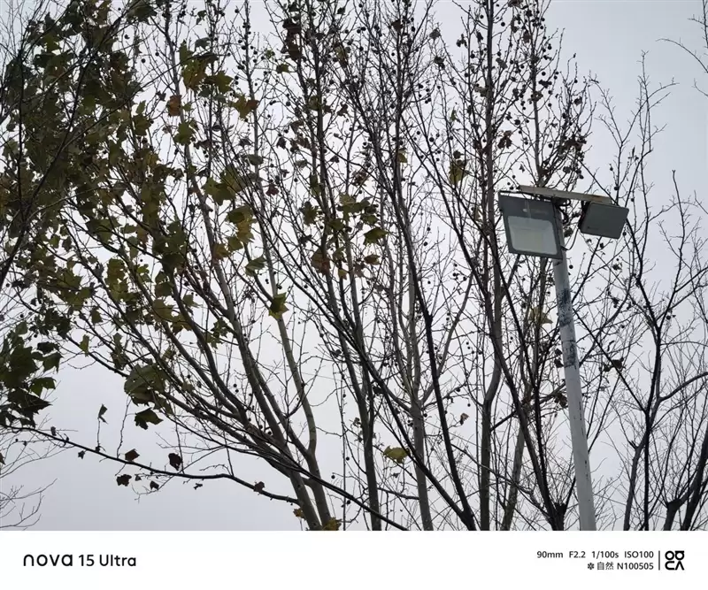 前后双红枫上阵 华为nova 15 Ultra全面评测:年轻人的影像轻旗舰!