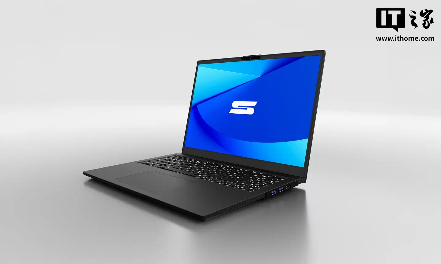 Schenker 推出全球首款半模块化英特尔 Panther Lake 笔记本，支持更换 IO、风扇、主板等