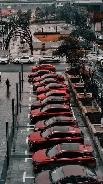 北汽与华为深度协同:从技术合作到鸿蒙智行的全链融合