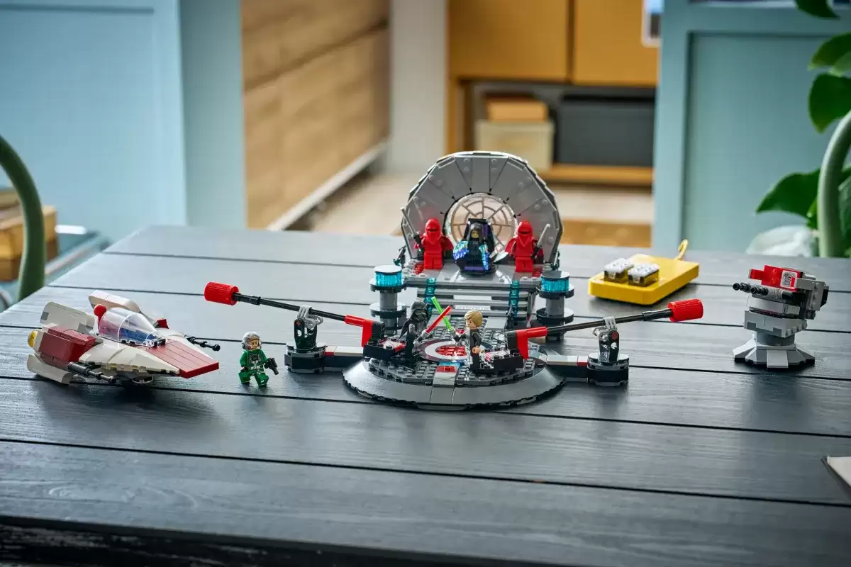 乐高 50 年来最具颠覆性创新:内置电脑的“智能积木”登场,无线充电 + 蓝牙组网