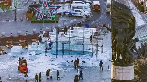 沃尔沃XC70冰冻40天挑战极寒可靠性