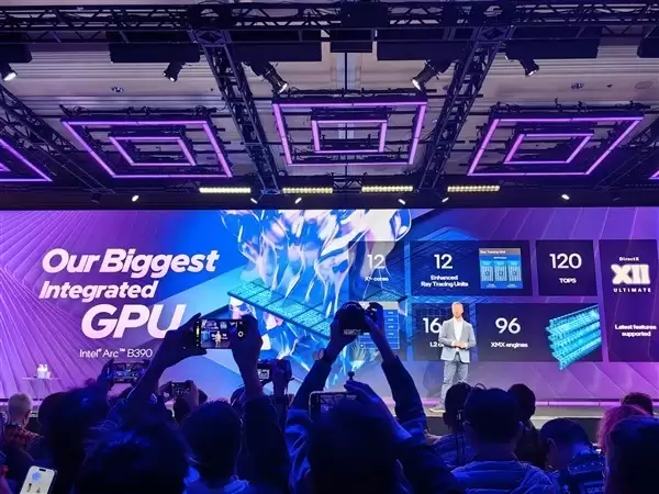 英特尔发布最强核显锐炫B390,性能逼近独立显卡