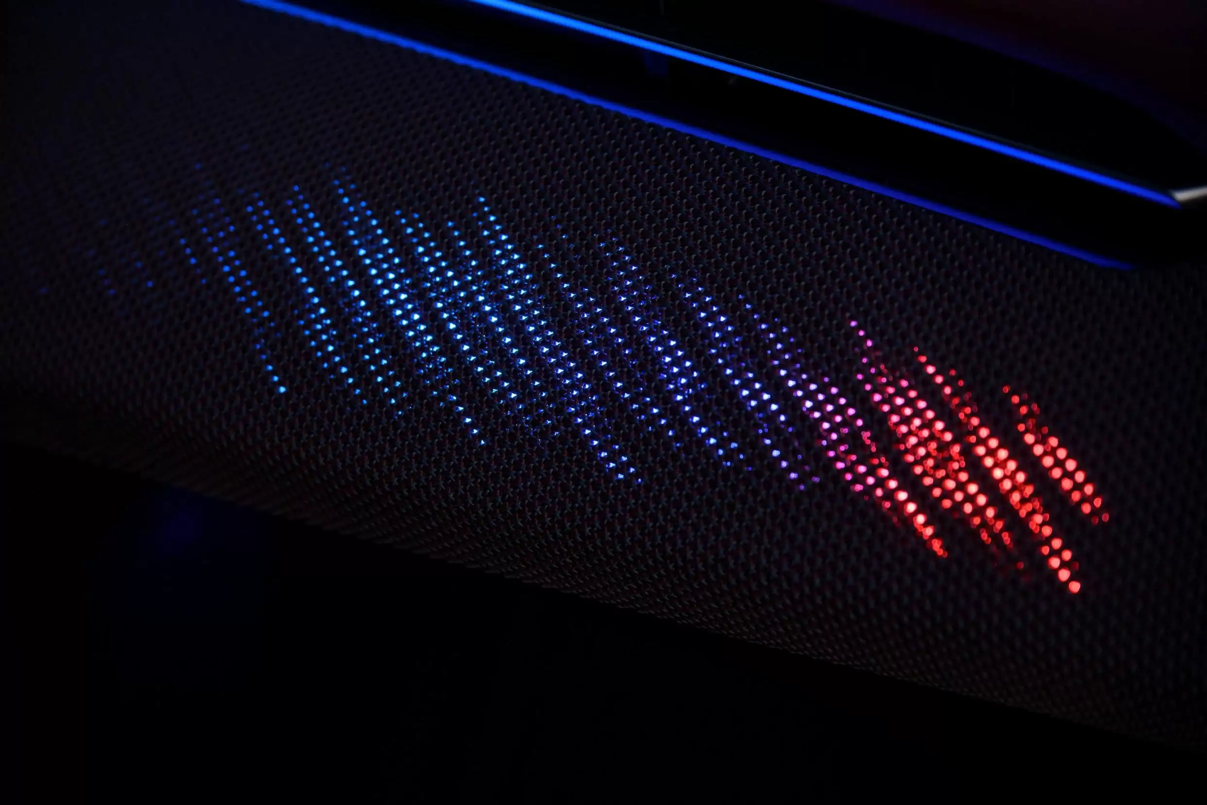 全新宝马 iX3 将亮相 CES 2026:支持 AI 语音助手、车载游戏与视频会议