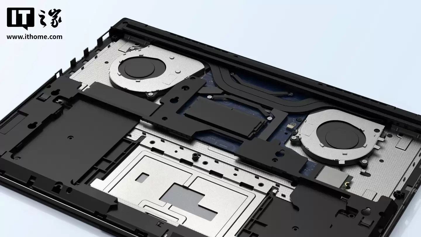 Schenker 推出全球首款半模块化英特尔 Panther Lake 笔记本，支持更换 IO、风扇、主板等