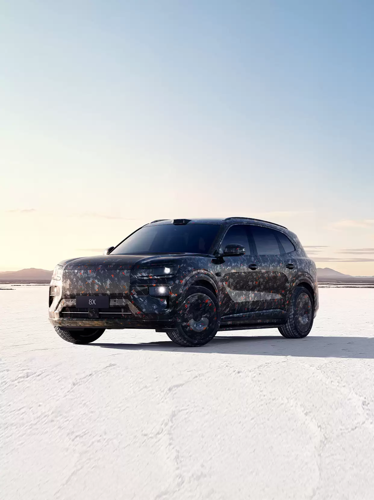 定位“中国新一代高性能旗舰”电混 SUV,极看8X最新预告图公布