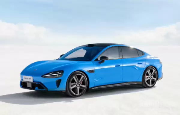 新一代小米SU7标准版对比Model 3焕新版 优势不止一点