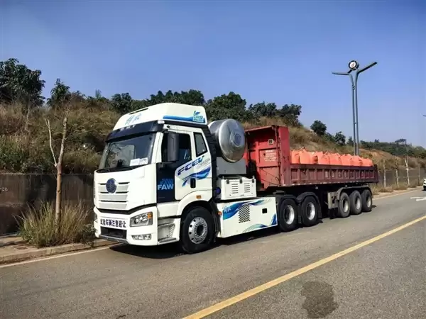 续航1000km!一汽解放液氢重卡启动公开道路示范运营