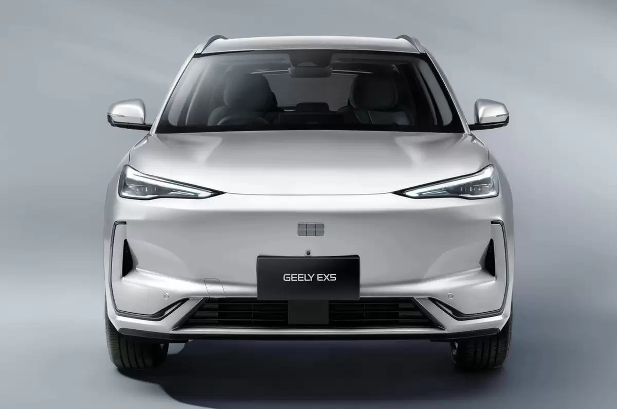 2025 年英国新车销量重回 200 万辆：中国车企助力当地车市回春