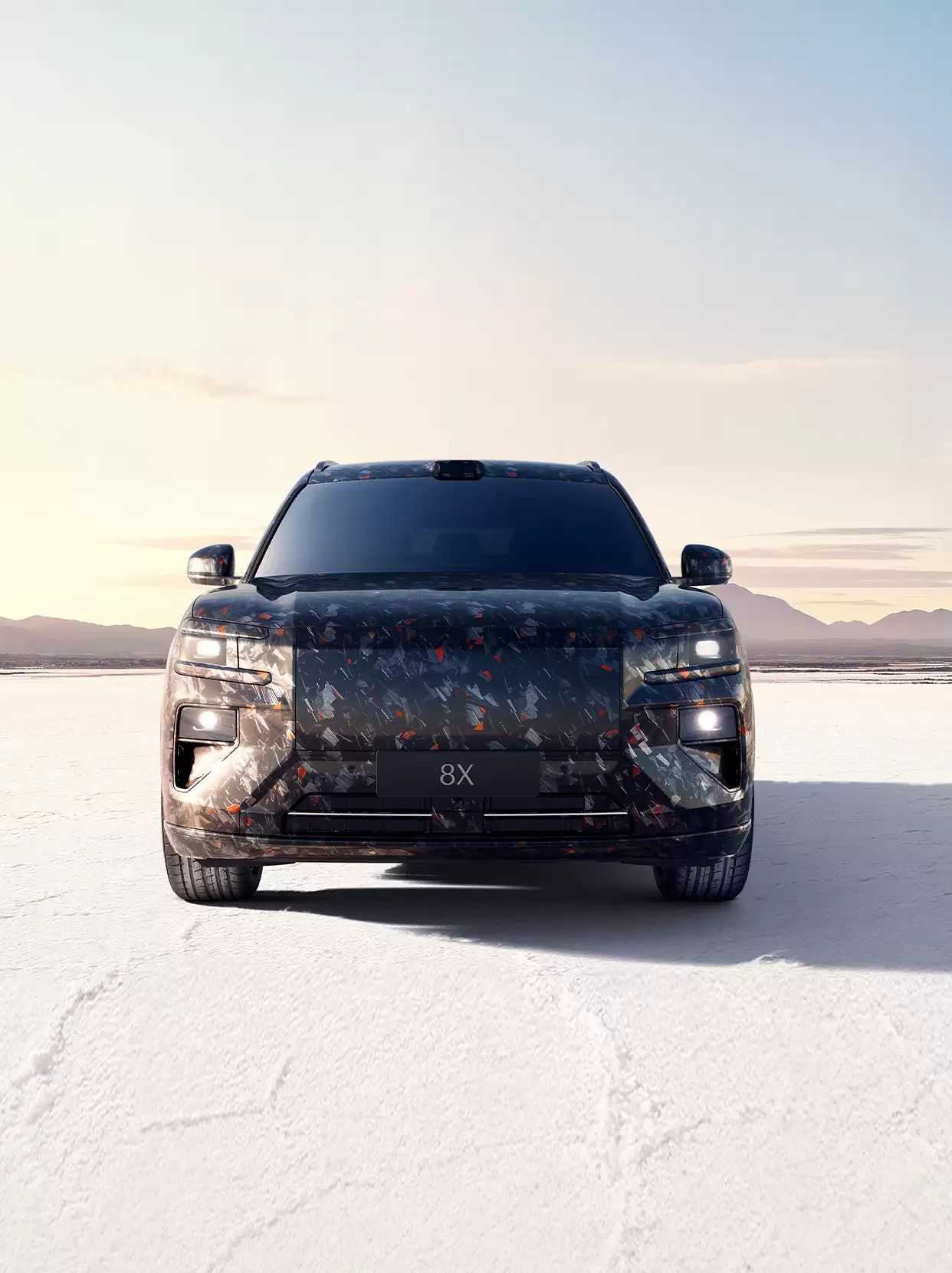 定位“中国新一代高性能旗舰”电混 SUV,极看8X最新预告图公布