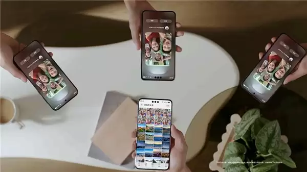 从“一碰多”到“手机电脑互碰”，鸿蒙 6“碰一碰”已支持 130 余款应用