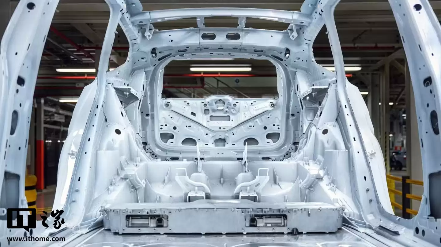 沃尔沃 EX60 官宣 EPA 续航里程达 400 英里，采用 800V 高压平台