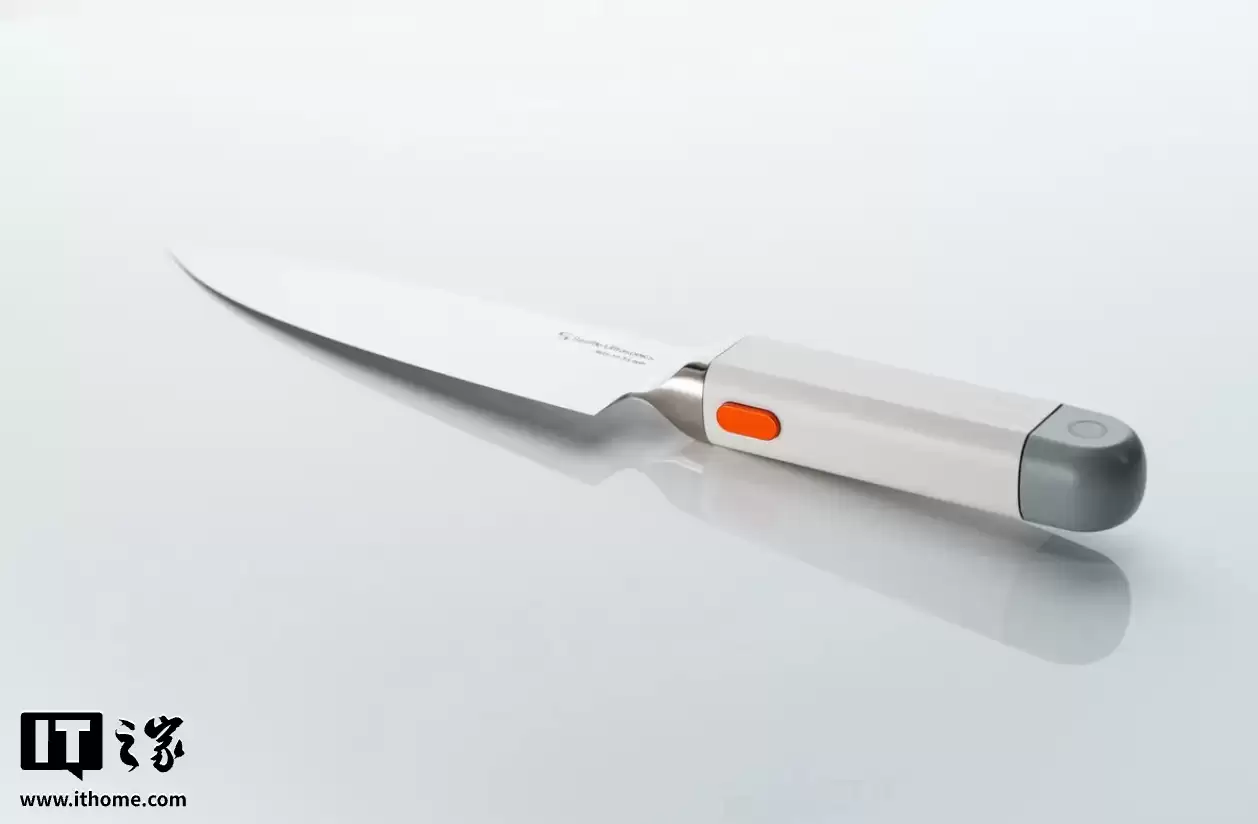 全球首款超声波厨刀 C200 Ultrasonic 亮相 CES 2026：高频振动降低切割阻力、亦可避免食材粘刀