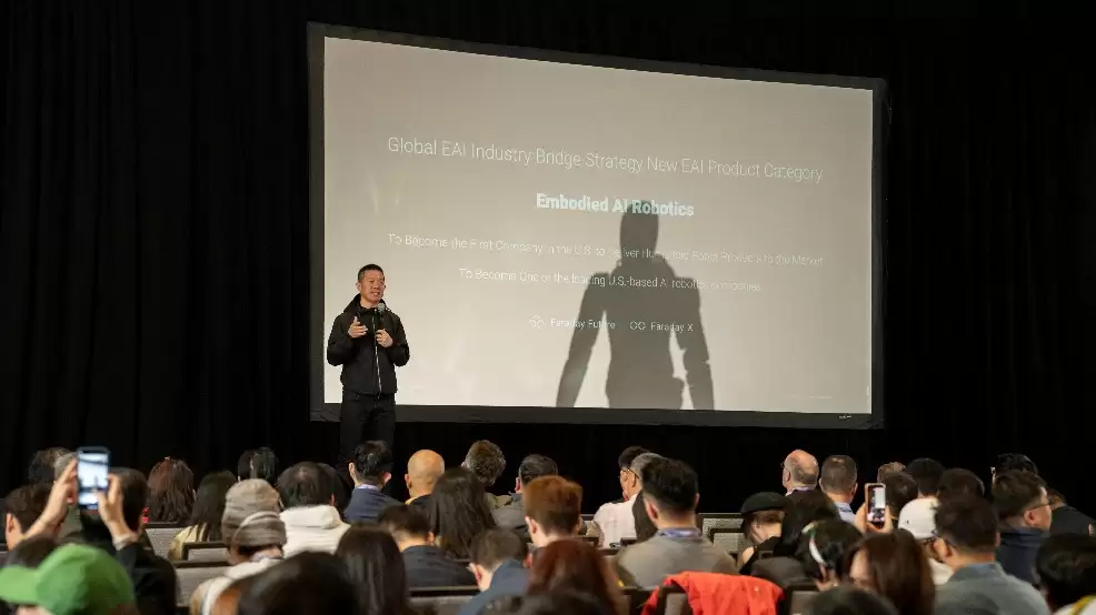 贾跃亭：FX Super One 二季度交付，FF 机器人目标美国头部 AI 机器人公司