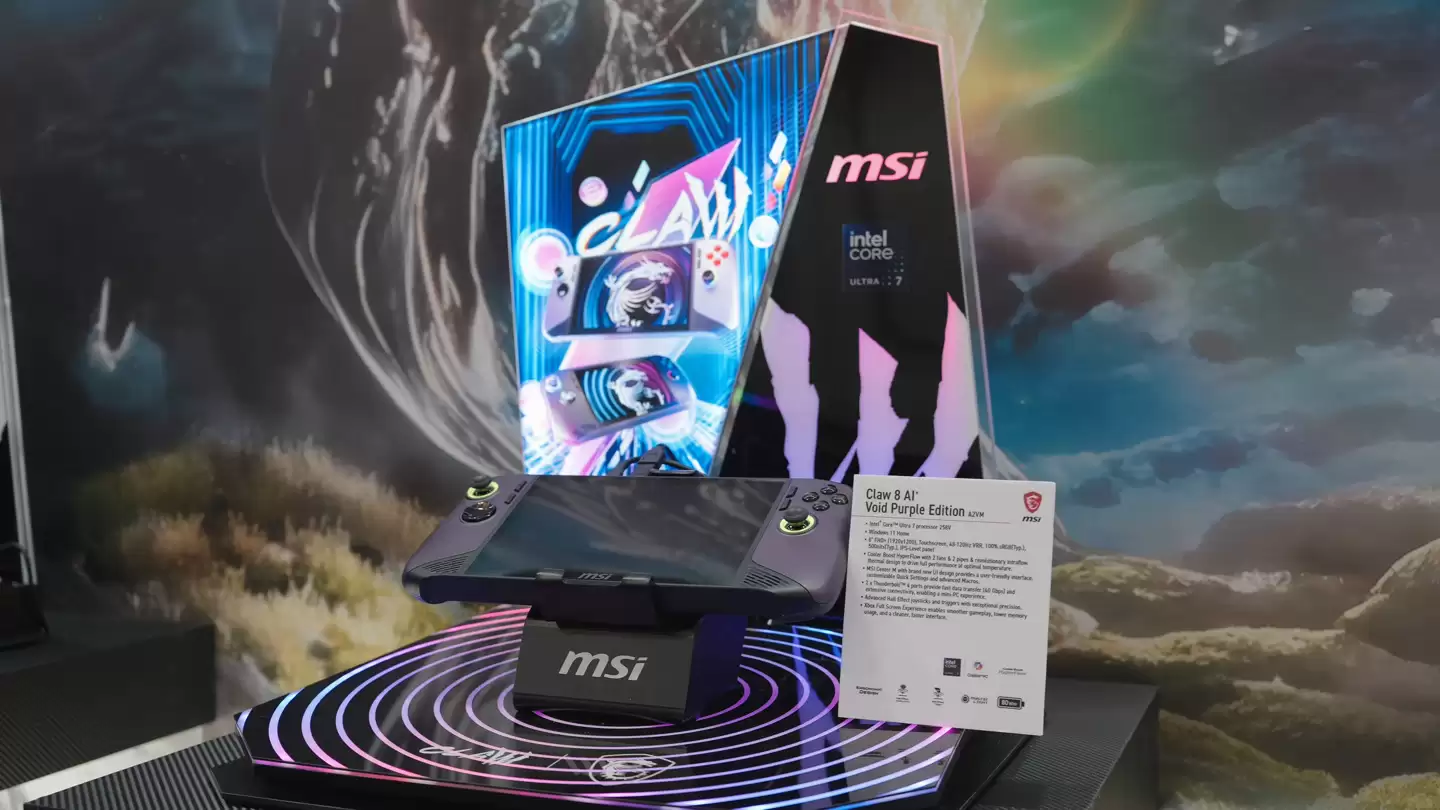 微星 Claw 8 AI+ 