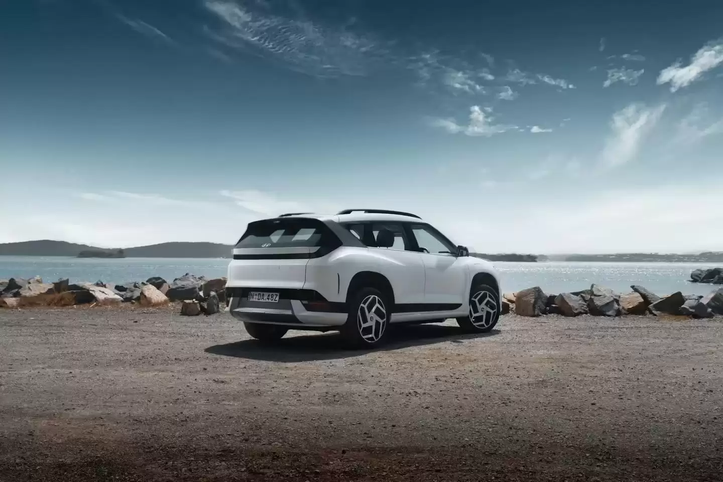 现代“中国特供车”EO玥出口澳大利亚，当地售价却是国内两倍多