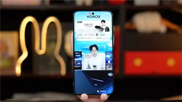 2000 元左右哪款手机续航久?三款热门机型对比评测