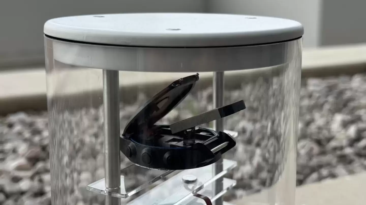 剑桥咨询公司 CES 2026 展示 Ouroboros 智能手表原型，可轻松更换电池