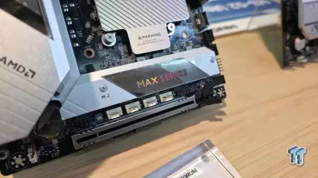 铭凡 BD395i MAX ITX 主板亮相:内置 AMD Strix Halo 处理器,最高支持 128GB 内存