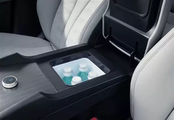 纯电续航最高210km！比亚迪2026款海豚05、海豚06DM-i加推长续航版：8.98万起