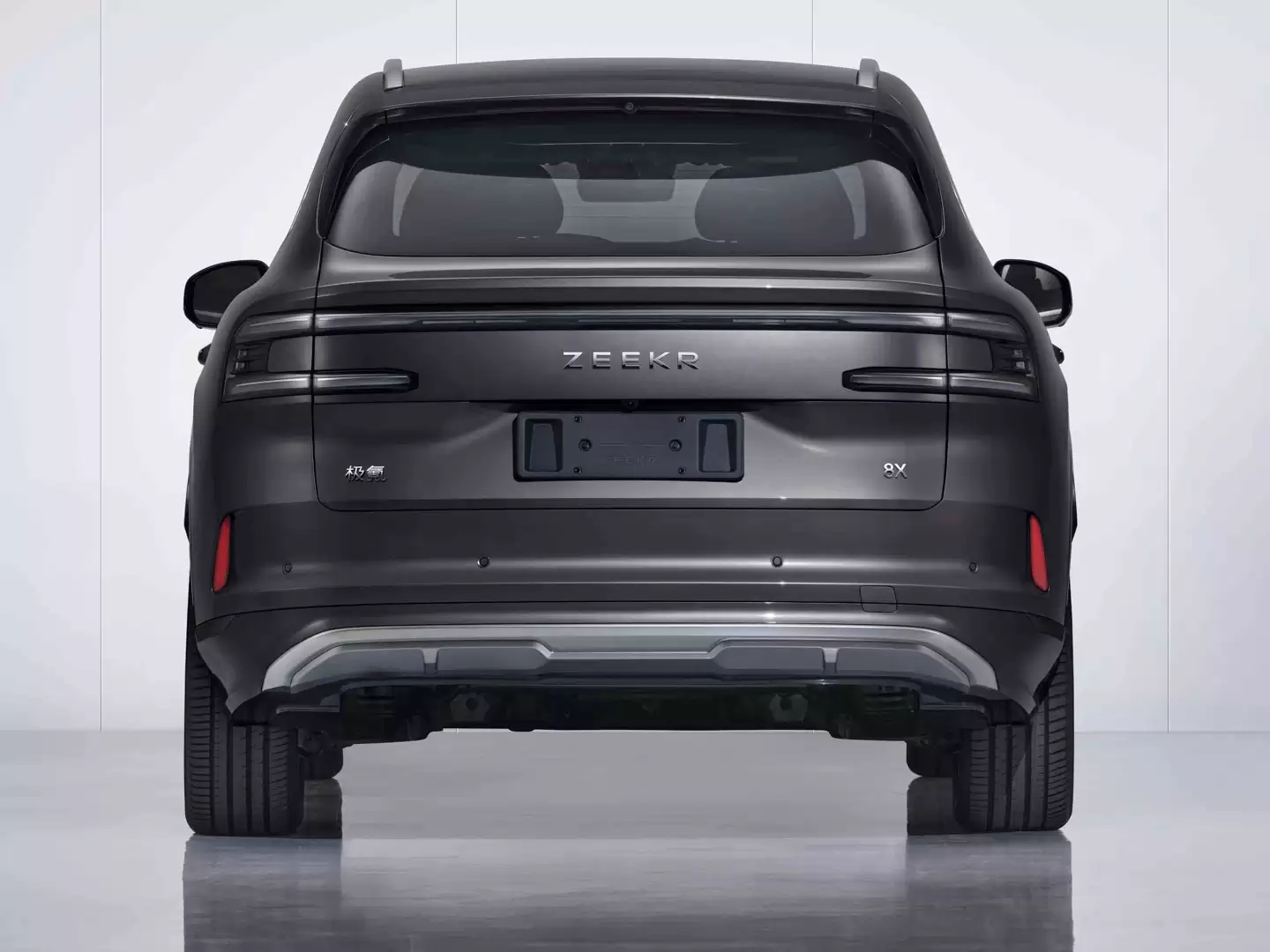 极氪 8X 旗舰电混 SUV 酒红色外观公布，主打“又强又优雅”